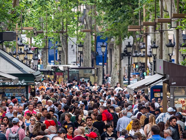Barcelona marketplace crowd